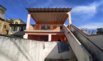 Imagem: Prédio com 2 casas a venda em Moquetá