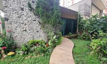 Imagem: Casa térrea, 2 quartos, 3 vagas, quintal