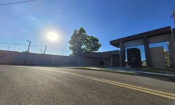 Imagem 2: Casa térrea em condomínio fechado para venda com 207m² em terreno de 433m²