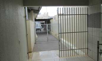 Imagem 7: AVENIDA POTIRENDABA - CASA RESIDENCIAL 3 DORMITÓRIOS C/ GARAGEM