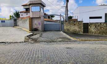 Imagem: Casa para aluguel possui 300 metros quadrados