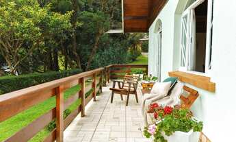 Imagem 6: Casa Mobiliada com 4 quartos para venda na Vila Inglesa em Campos do Jordão