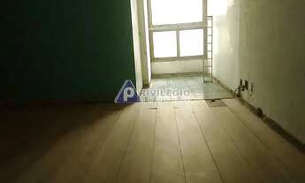 Imagem: Apartamento à venda, 2 quartos, Centro