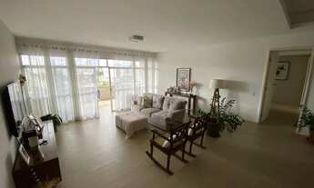 Imagem 3: Apartamento amplo com varanda , 200m, 4 quartos, sendo 2 suítes , 02 vagas de garagem