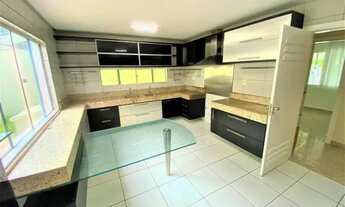 Imagem 6: Casa de vila para venda possui 180 metros quadrados com 3 quartos