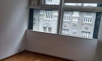 Imagem 7: Prédio localizado na Praia do Flamengo, apartamento 3 qts/com armários, banheiro social, c