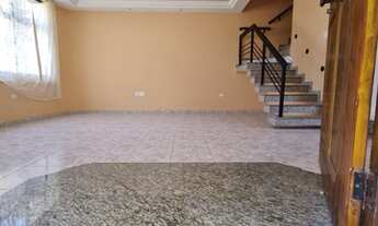 Imagem 3: Sobrado para aluguel possui 260 metros quadrados com 3 quartos em Ocian - Praia Grande - S