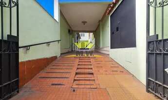 Imagem 7: ENCANTADORA CASA DE FUNDOS TRIPLEX DE 2 QUARTOS SENDO UM DELES SUITE MAIS DEPENDÊNCIA DE