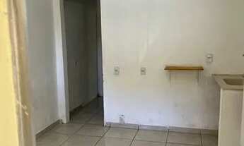Imagem 2: Alugo Kitnet Casa com 1 dormitório