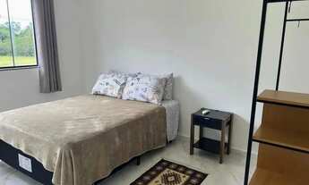 Imagem 2: Apartamento mobiliado com 2 dormitórios e 1 vaga de garagem em Balneário Piçarras