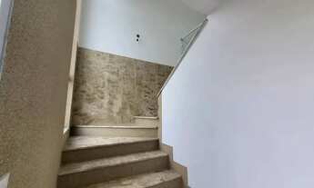 Imagem 3: Casa de condomínio para venda possui 218 metros quadrados com 4 quartos