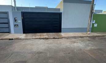 Imagem: Linda Casa Toda Reformada Com Piscina!