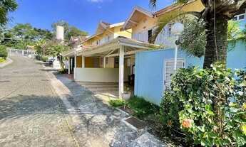 Imagem 2: Sobrado à venda em Cotia, Chácara Pavoeiro, com 3 quartos, com 211 m², Condomínio. Villagi