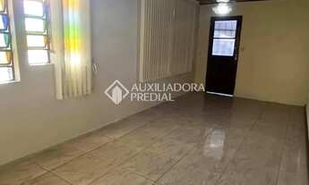 Imagem 4: Casa com 4 quartos e 3 banheiros única no terreno