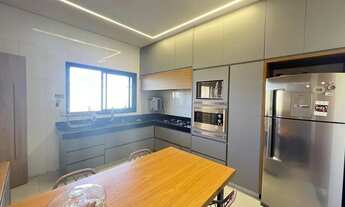 Imagem 3: Casa Térrea Mobiliada no Jardins Bolonha com 3 Suítes e Piscina Aquecida