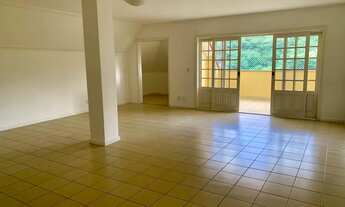 Imagem 3: Cobertura com 3 quartos no centro de Itaipava para Locação