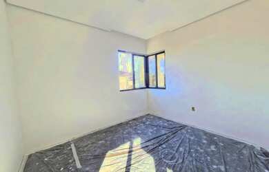 Imagem: Sobrado para Venda em Quatro Barras, Borda