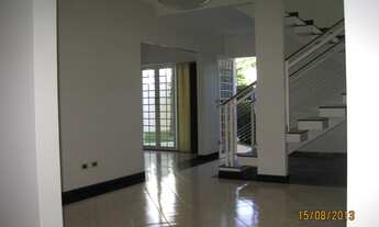 Imagem 2: Sobrado para venda tem 240 metros quadrados com 3 quartos em Jardim Karaíba - Uberlândia