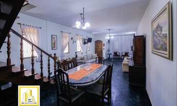 Imagem 6: Belíssima & Cobiçada Casa 4 AMPLOS dormitórios + 2 Suítes + Incrível Varanda + 2 Vagas