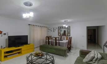 Imagem: Sobrado a venda com 4 quartos / 2 suítes