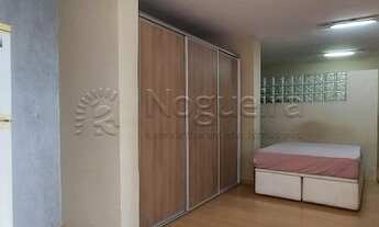 Imagem 2: Sala ampla, com banheiro privativo, com ótima localização, ideal para escritórios diversos