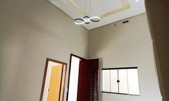 Imagem 5: Casa com 03 quartos (1 suíte), garagem coberta; Localizada no Vila Maria