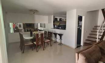 Imagem 3: Casa de condomínio para venda tem 315 metros quadrados com 4 quartos