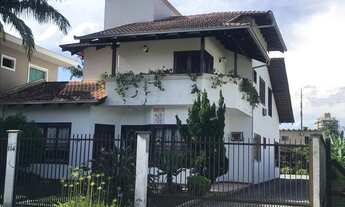 Imagem: SOBRADO no ANITA GARIBALDI com 4 quartos