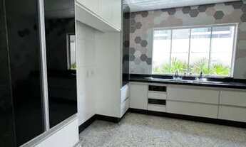 Imagem 4: Luxuoso sobrado no Jardins Madri com 4 suítes + office Sobrado com 4 Quarto(s) e 6 banheir