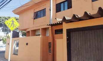 Imagem: Casa com 4 dormitórios para alugar, 145