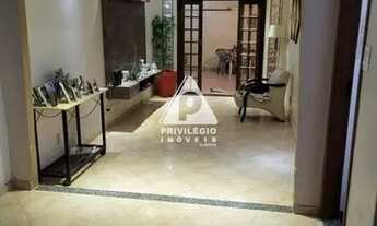 Imagem 2: Casa espetacular em Bangu com 268 m² construída com piscina e terraço de 149 m²