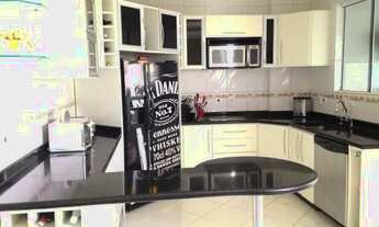 Imagem 5: Lindo Sobrado com 258 m² - 5 Quartos - Ariribá