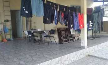 Imagem 5: Duas casas e três lojas