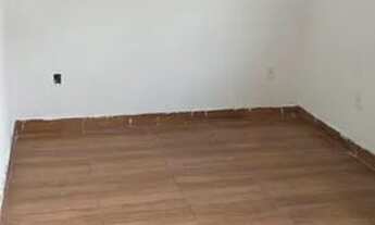 Imagem 3: Casa em condomínio com câmera e portão automático 2 quartos com 1 suíte e varan