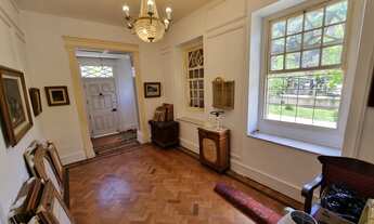 Imagem 5: Casa da época do império muito bem conservada, podendo ser comercial ou residencial