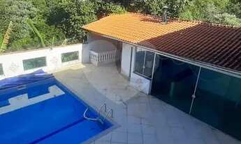 Imagem: Linda sobrado da Serra Da Cantareira com