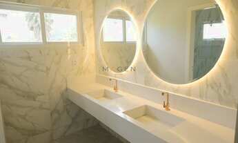 Imagem 14: Lindo Sobrado Aldeia do Vale. Útil 411m2, 1.250m2 terreno plano. Reformada