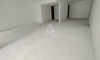 Imagem 5: Privilégio Imóveis Vende: Vende apartamento 4 quartos, 1 suíte, varanda, 2 vagas