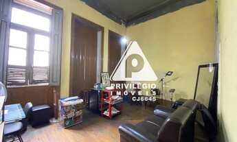 Imagem: Sobrado à venda, 14 quartos, 2 suítes