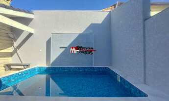 Imagem: Casa com piscina a 200 metros da praia em