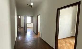 Imagem 7: Casa com 4 quartos, 160 m², aluguel por R$ 3.500/mês- Centro - Pouso Alegre/MG