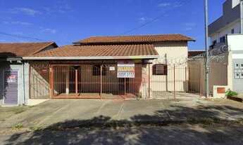 Imagem: Casa com 3 dormitórios para alugar, 157