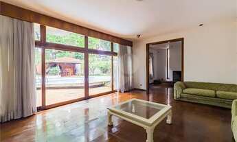 Imagem 7: Linda Mansão em Alto de Pinheiros em rua fechada - 610 M²- R$ 7.000.000,00