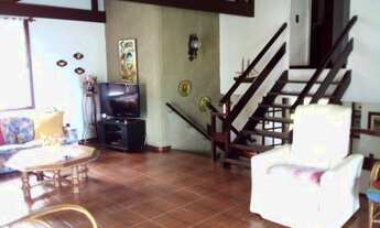 Imagem 2: Belíssima casa 4 suites e piscina em Muriqui