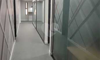 Imagem 5: SALAS COMERCIAIS 360m² COM 9 VAGAS DE GARAGEM NA CHÁCARA SANTO ANTONIO - VENDA / LOCAÇÃO