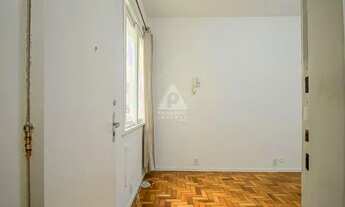 Imagem 2: KitnetConjugado à venda, Catete - RIO DE JANEIRO/RJ