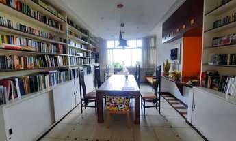 Imagem 2: Excelente apartamento no Parque Guinle. Quatro quartos, três dependências e uma vaga que c