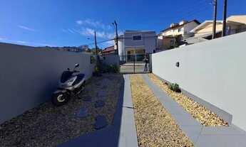 Imagem 2: Sobrado para Venda em São José, Forquilhas, 2 dormitórios, 1 banheiro, 2 vagas