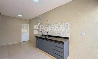 Imagem 4: Casa Ampla de 3 Dormitórios na Vila Ipiranga Disponível Para Venda - Próximo a Unesp