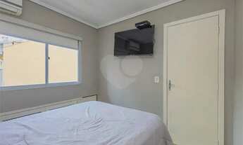 Imagem 2: Sobrado á venda com 3 quartos, suíte no Boqueirão - Curitiba - PR